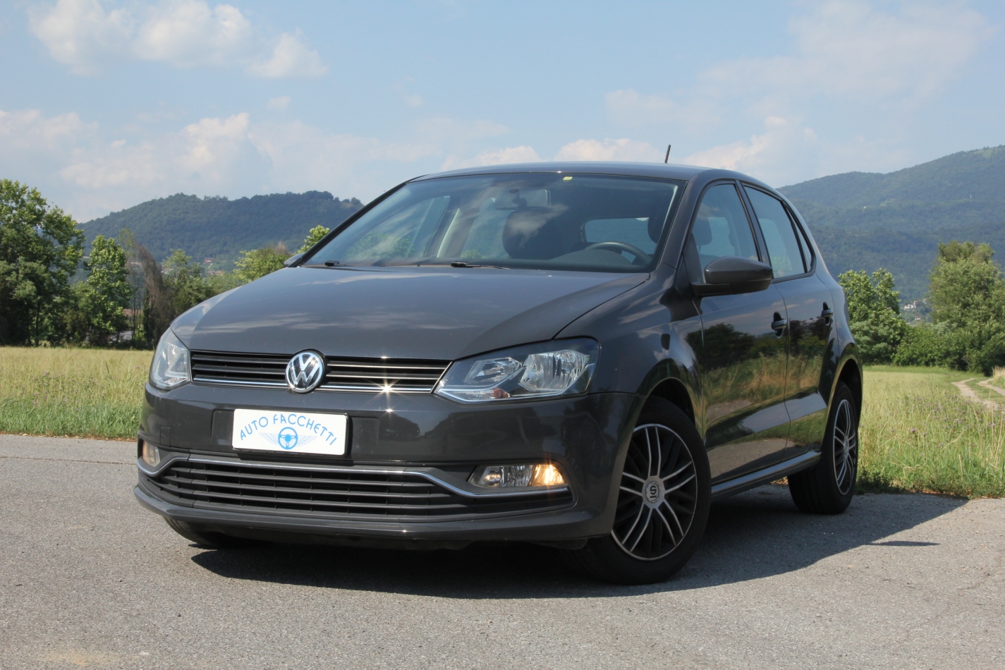 Volkswagen Polo V 2014 5p 1.4 tdi Comfortline 75cv