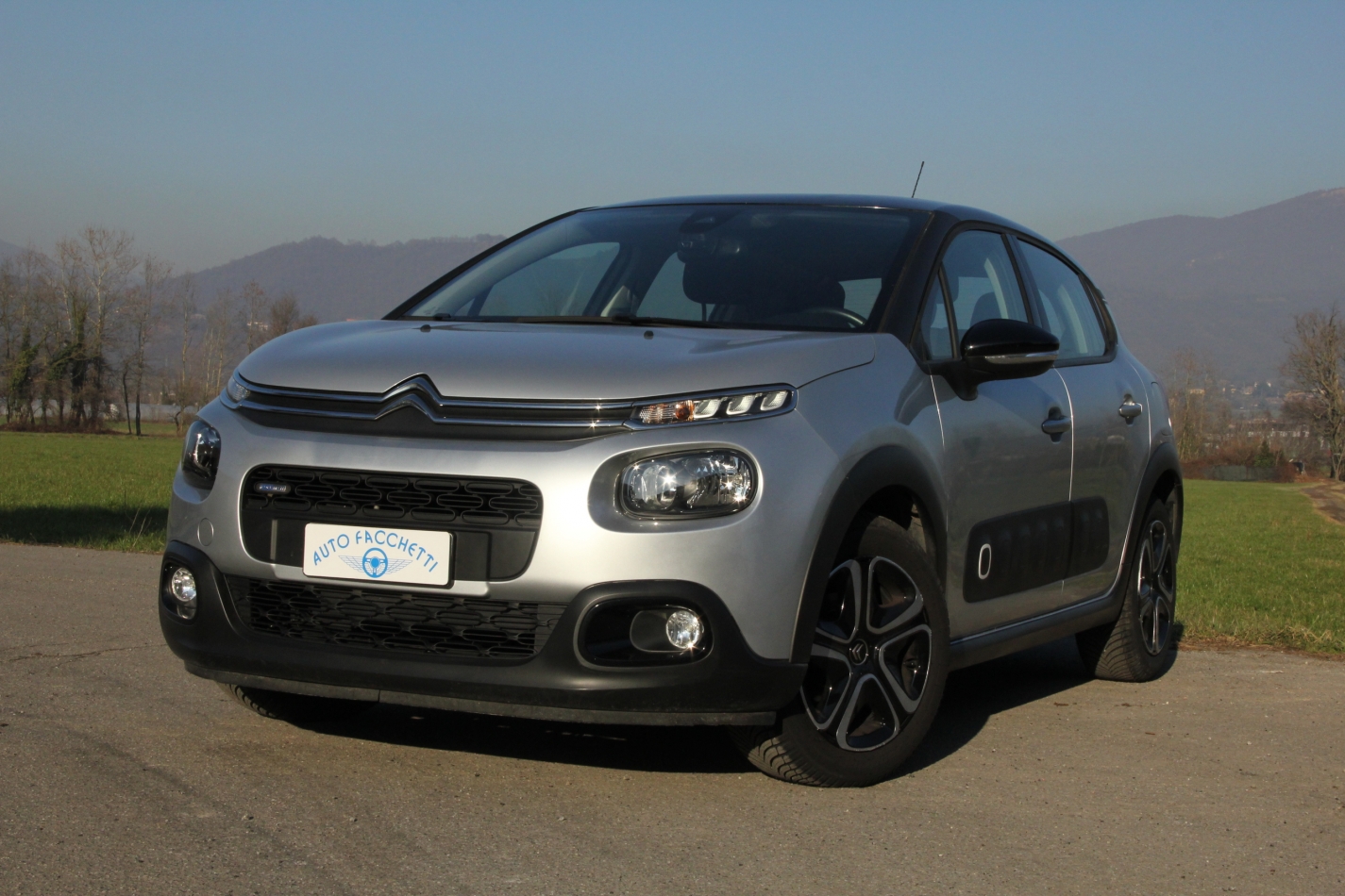 Citroen C3 1.2 puretech Shine 82cv