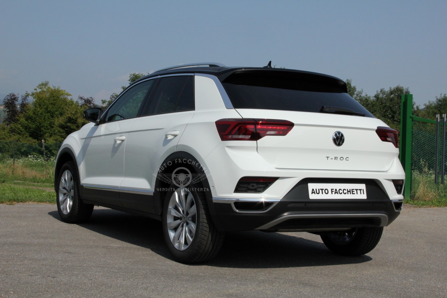 Volkswagen TRoc 1.5 TSI ACT DSG Sport Bluemotion PRONTA CONSEGNA Concessionario Auto