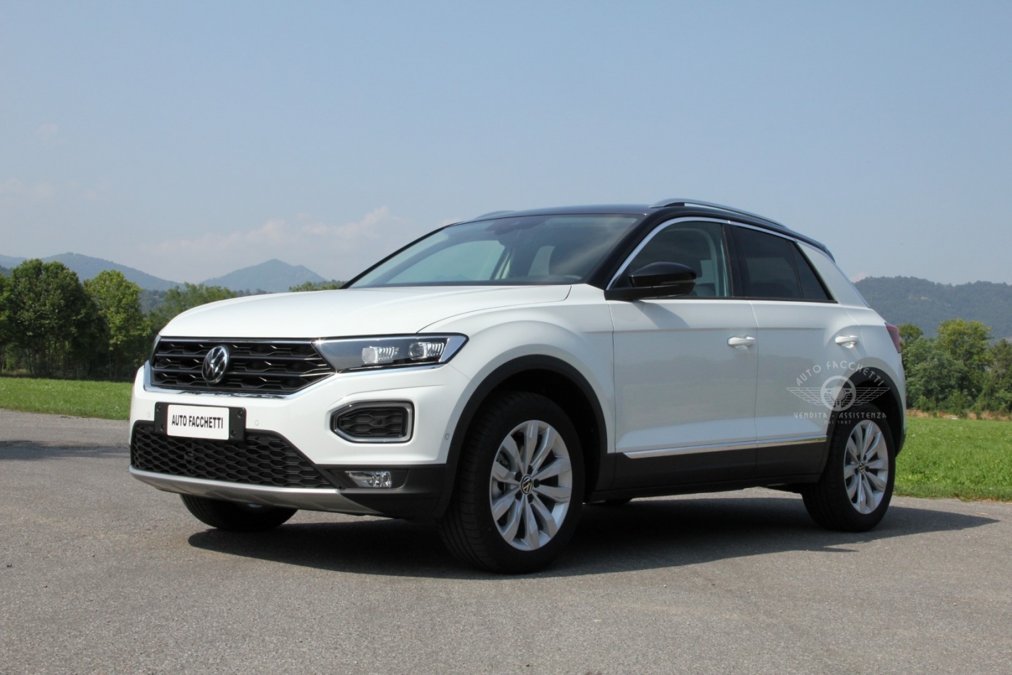 Volkswagen TRoc 1.5 TSI ACT DSG Sport Bluemotion PRONTA CONSEGNA Concessionario Auto
